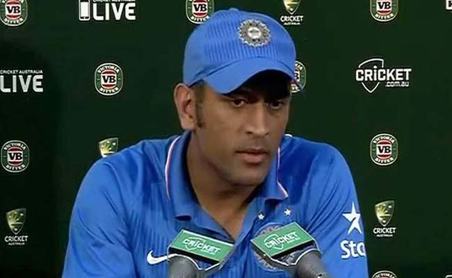 कैनबरा वनडे : धोनी ने कहा, मेरा विकेट जाना ही मैच का टर्निंग प्वाइंट था