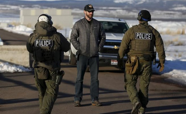 FBI Negotiates With Defiant Oregon Refuge Holdouts