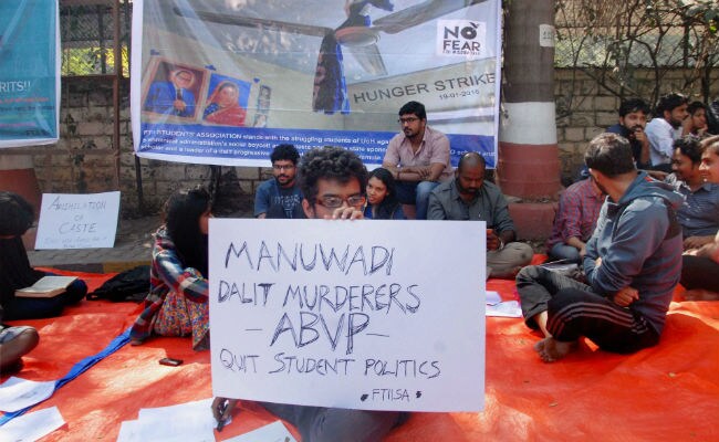To Express Solidarity For Rohith Vemula, FTII Students Hold Hunger Strike