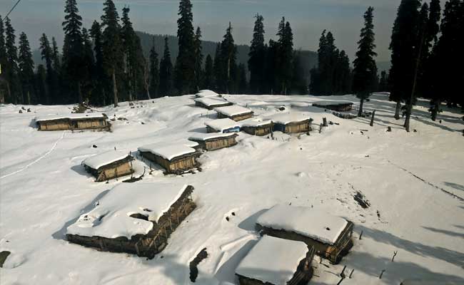 Snowfall, Rain In Valley; Gulmarg Coldest Place In Jammu And Kashmir