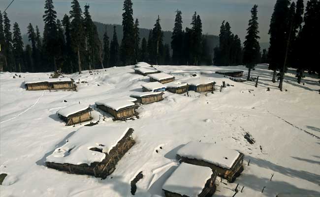 Fresh Snowfall In Higher Reaches Of Kashmir