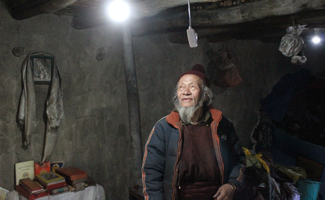 A Himalayan Expedition That Helps Illuminate Remote Villages