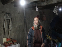 A Himalayan Expedition That Helps Illuminate Remote Villages A Himalayan Expedition That Helps Illuminate Remote Villages