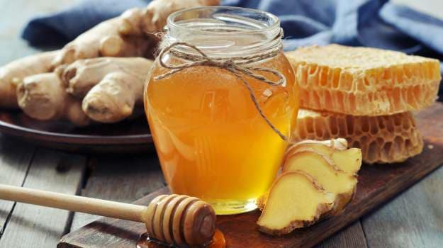 White Honey: पाचन, सर्दी-खांसी के साथ स्किन के लिए कमाल है सफेद शहद! एंटिऑक्सीडेंट्स का भी पावरहाउस, जाने कई और गजब फायदे