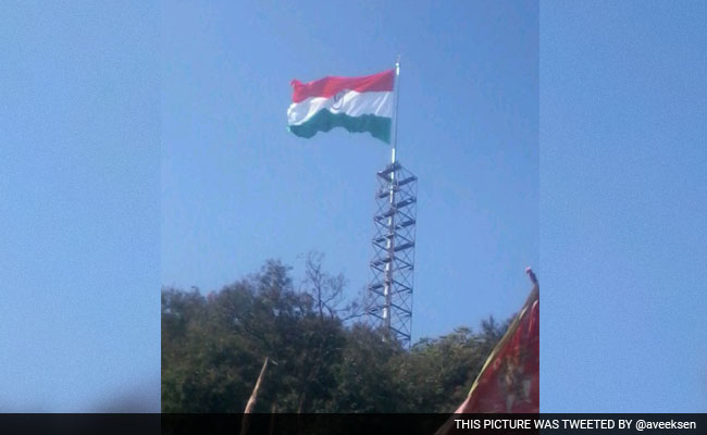 Manohar Parrikar Hoists Country's Largest, Tallest Tricolour In Ranchi