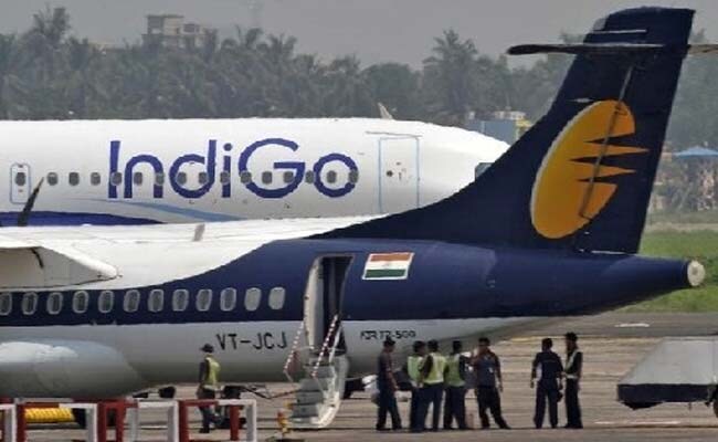 इंडिगो की फ्लाइट में महिला से कथित तौर पर छेड़छाड़, सहयात्री अरेस्ट इंडिगो की फ्लाइट में महिला से कथित तौर पर छेड़छाड़, सहयात्री अरेस्ट