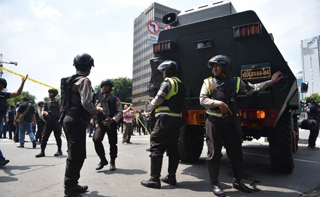 In Jakarta Attack, Plans Meet Militants' Limitations