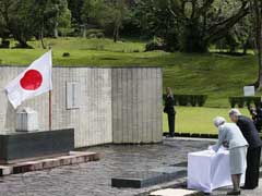 Japan Emperor Akihito Honors Japanese War Dead In Philippines