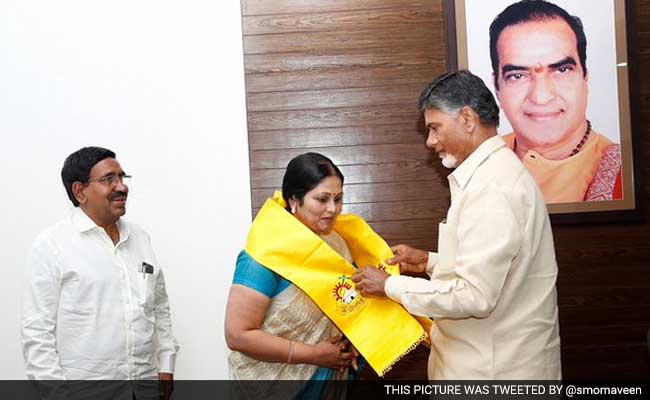 Telugu Actress Jayasudha Joins TDP In Presence Of Chandrababu Naidu