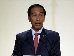 Indonesian President Sails To South China Sea Islands In Message To Beijing