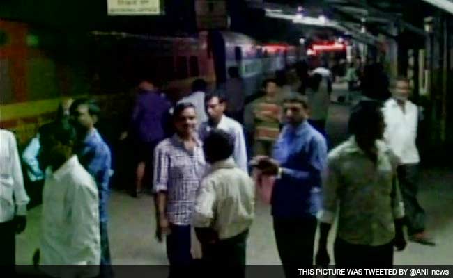 Several Trains Cancelled Due To Violence In Andhra Pradesh