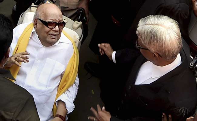 30 Seconds In Court For Karunanidhi, 92, In Case Filed By Jayalalithaa