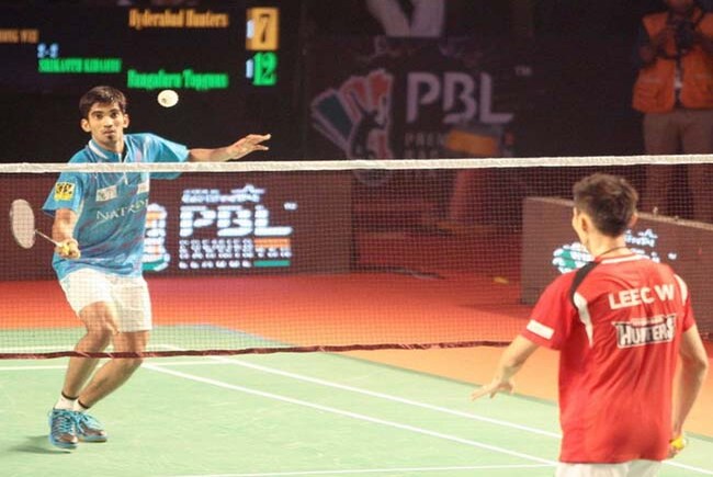 श्रीकांत की यादगार जीत के बावजूद हैदराबाद ने बेंगलुरु को हराया श्रीकांत की यादगार जीत के बावजूद हैदराबाद ने बेंगलुरु को हराया