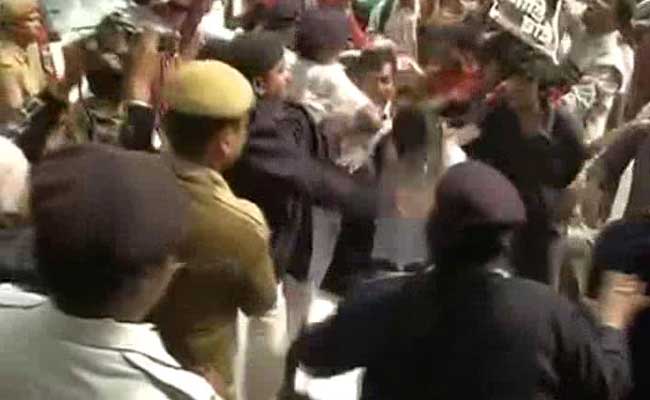 6 Convicted For Gang-Rape, Murder Of Student In Bengal's Kamduni
