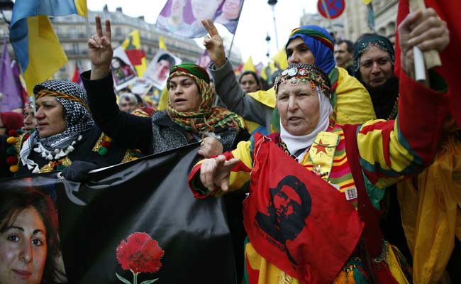 Thousands of Kurds Protest in Paris Over Murders of Female Rebels