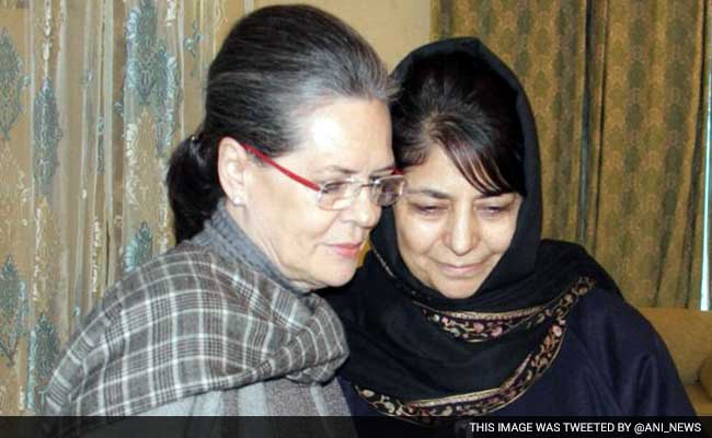 सोनिया गांधी ने श्रीनगर में महबूबा मुफ्ती से मुलाकात की, सियासी अटकलें तेज