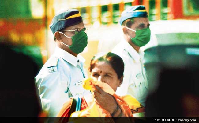 Mumbai Traffic Cops Want 30 pc Hike For breathing In Polluted Air