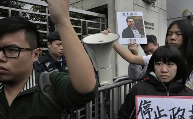 Hong Kong Protesters Call For Release Of Missing Booksellers