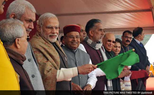 PM Narendra Modi Flags Off Mahamana Express From Varanasi