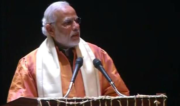 रोहित वेमूला के मुद्दे पर भावुक हुए पीएम मोदी, बोले- राजनीति न करें, एक मां ने बेटा खोया है