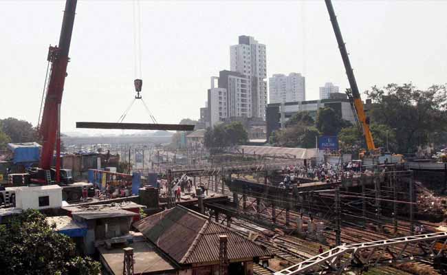 Central Railway Operates 18-Hour Mega Block To Dismantle British-Era Bridge