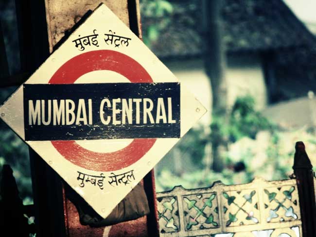 मुंबई सेंट्रल स्टेशन पर गूगल का मुफ्त तेज रफ्तार वाईफाई शुरू