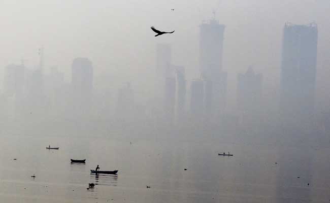 For A Second Day, Mumbai Under A Thick Blanket of Smog