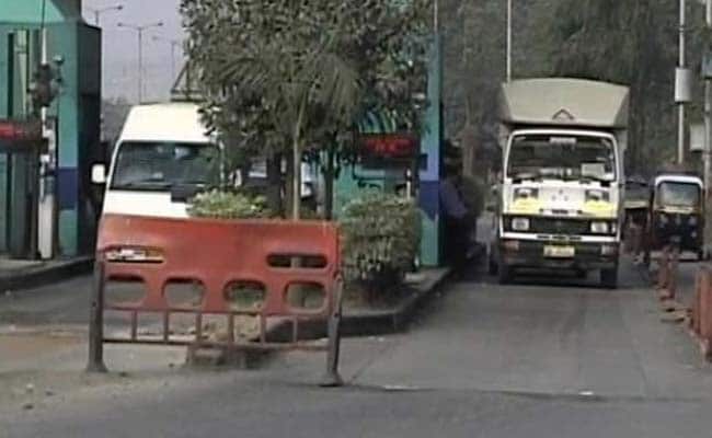 Couple Beaten Up, Woman Allegedly Molested At Toll Both In Thane; 13 Booked