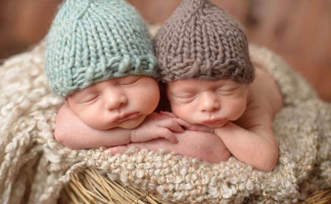 चमत्कार : जुड़वां बच्चे पैदा तो हुए, लेकिन दोनों के बीच अंतर एक साल का!