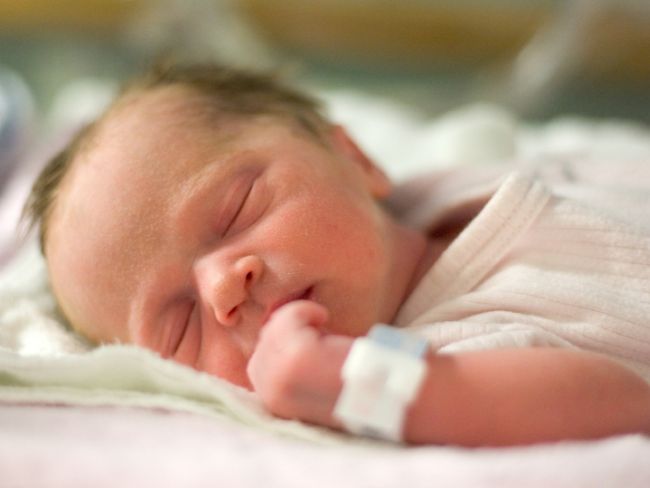 Why Female Newborns Stay Better Protected From Brain Injury