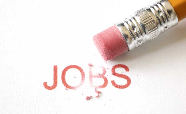 Applications For US Jobless Aid Fell Sharply Last Week