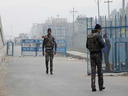 पठानकोट हमला : सर्च में एयरबेस से मोबाइल बरामद, आतंकियों की किसने की मदद, NIA जांच में जुटी पठानकोट हमला : सर्च में एयरबेस से मोबाइल बरामद, आतंकियों की किसने की मदद, NIA जांच में जुटी