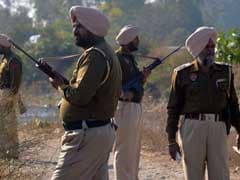 3 Armed Men Steal Civilian's Car At Gunpoint In Pathankot
