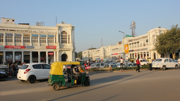 एनसीआर के बाहर 10 साल से पुरानी डीजल कारों की फिर से बिक्री पर एनओसी