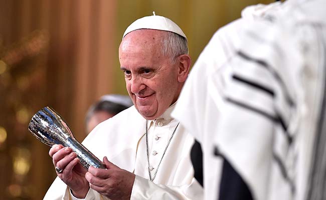 'Devastating' Islamist Violence Is Uniting Christians: Pope Francis