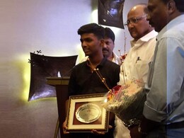 मुंबई क्रिकेट एसोसिएशन ने प्रणव धनावडे को सम्मानित किया मुंबई क्रिकेट एसोसिएशन ने प्रणव धनावडे को सम्मानित किया