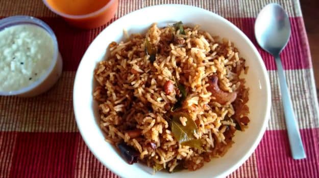 10 Best South Indian Lunch Recipes-puliyogare 625