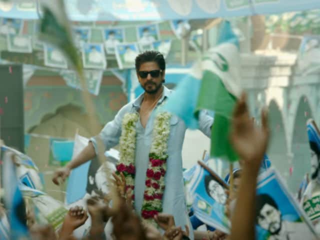 Shah Rukh Khan Smuggles Boatload of Liquor in Pics From Raees Sets