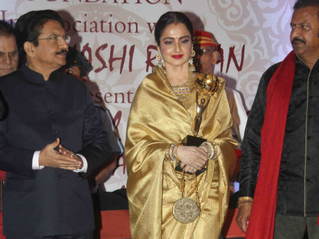 Yash Chopra Taught Rekha 'How to Love'