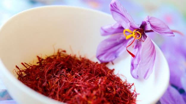 Saffron Tea Recipe + Health Benefits + Video