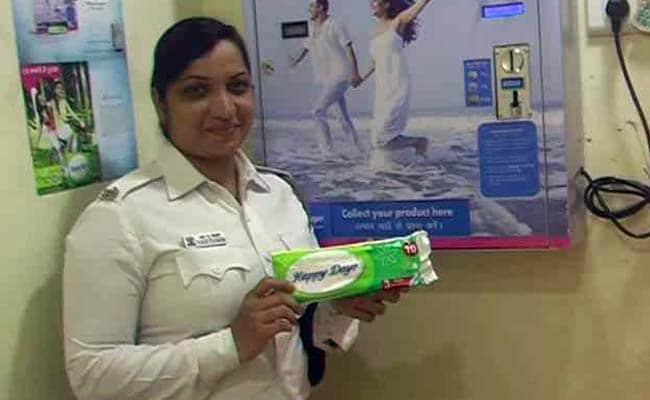 With A Sanitary Napkin Vending Machine, Thane Police Sets An Example