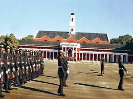 देश की सेवा का है जज्बा, तो क्यों न किया जाए इंडियन आर्मी का रुख... देश की सेवा का है जज्बा, तो क्यों न किया जाए इंडियन आर्मी का रुख...