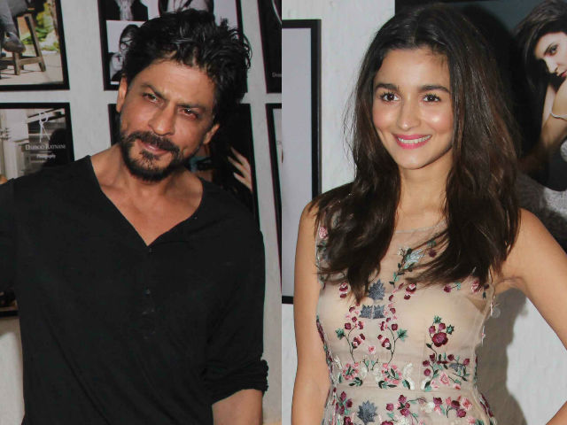 Shah Rukh Khan Praises "Lil One" Alia, Says "Will be Biting My Nails" Till '<i>Darlings</i>' Release