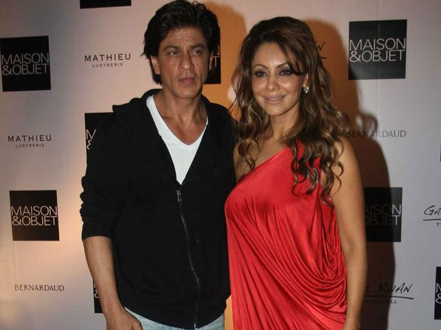 Shah Rukh Used to Wait For Gauri Outside Shiamak's Dance Classes