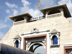 Maharashtra Temple Row: Sri Sri Ravi Shankar Suggests Solution