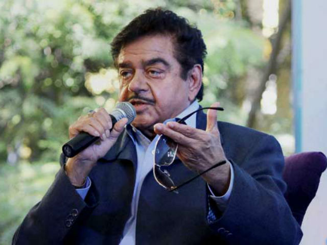 Shatrughan Sinha: It is Childish of Bollywood to Speak of 'Intolerance'