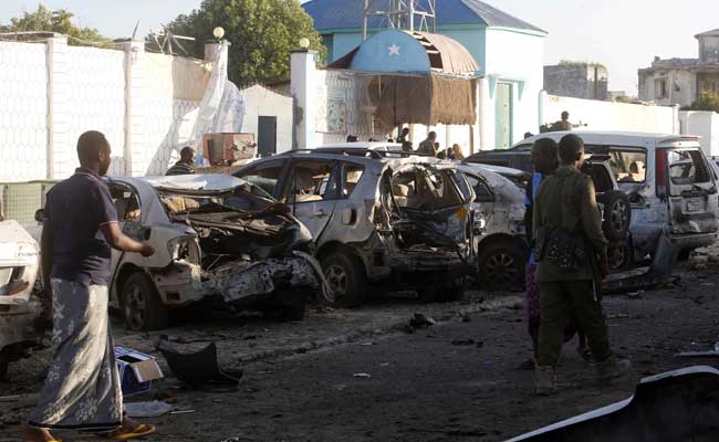 Islamist Gunmen Kill 17 In Somalia Beach Restaurant Attack