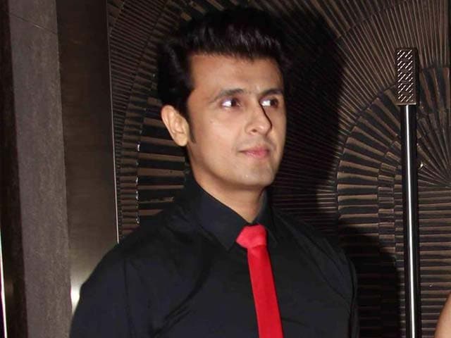Sonu Nigam Denies Asking Chalk N Duster Makers For Fee After Waiving it