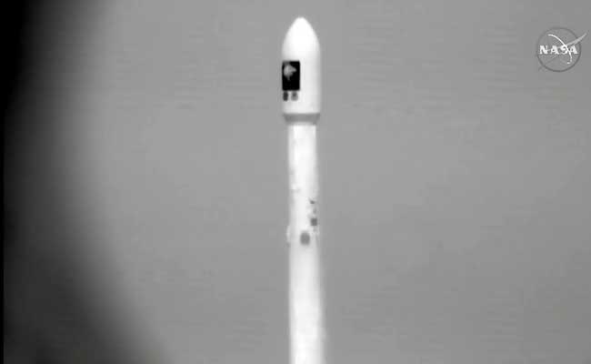 SpaceX Postpones Rocket Launch Again