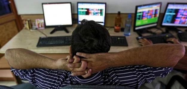 Foreign Investors Pour In $2.2 Billion In April
